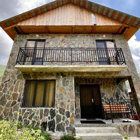 Gamarjoba Guest And Art House Hotel Usguli Kültér fotó